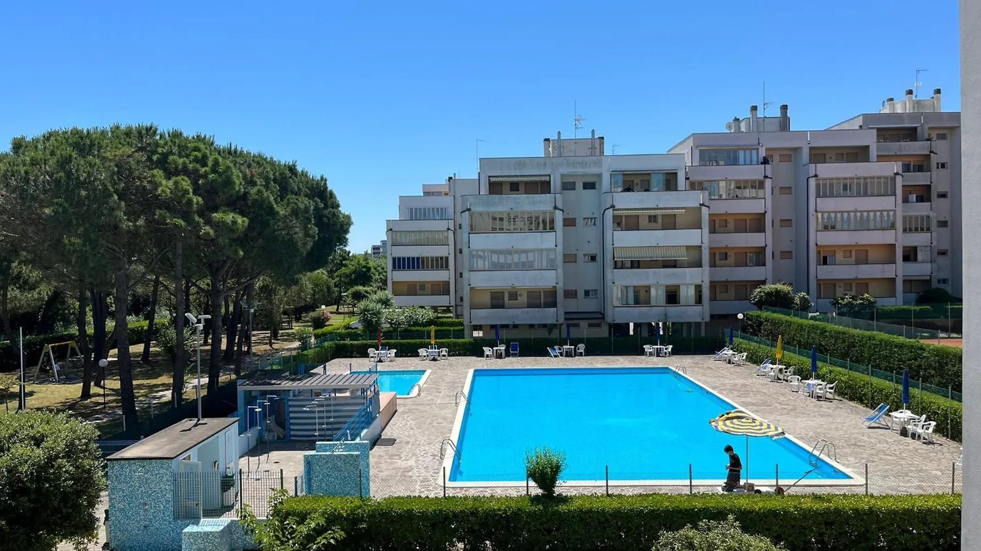 Complesso Mosaico Non Fornisce Prestazioni Di Carattere Alberghiero, Appartamenti Arredati Come Da Foto, Per Il Check In Agenzia Ferro Viale Francesco Petrarca 391 Lido Adriano Ra
