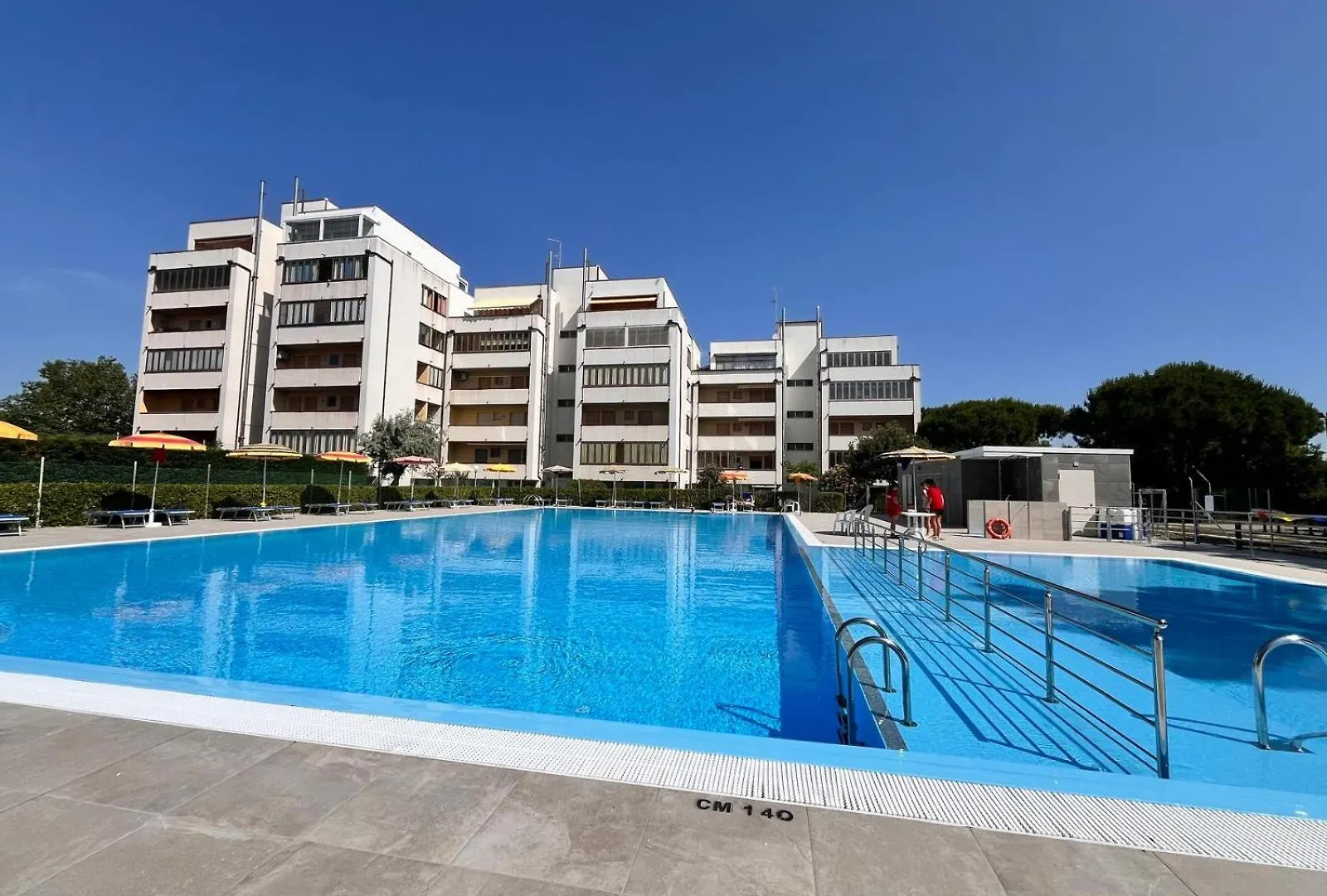 Complesso Mosaico Non Fornisce Prestazioni Di Carattere Alberghiero, Appartamenti Arredati Come Da Foto, Per Il Check In Agenzia Ferro Viale Francesco Petrarca 391 Lido Adriano Ra